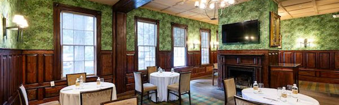 Hunt Room – The Willcox